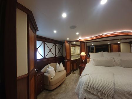 Cheoy Lee Motor Yacht Bravo Series image