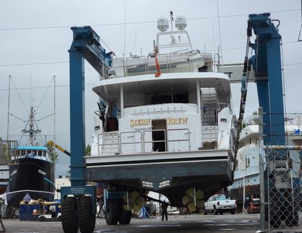 Cheoy Lee Motor Yacht Bravo Series image