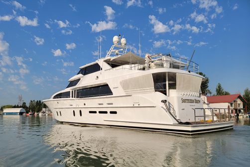 Cheoy Lee Motor Yacht Bravo Series image