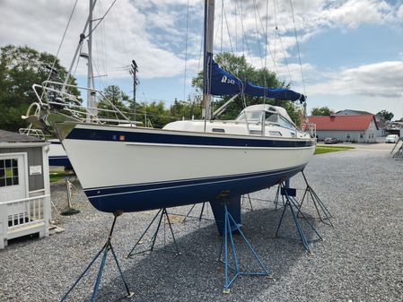 Hallberg-Rassy 342 image