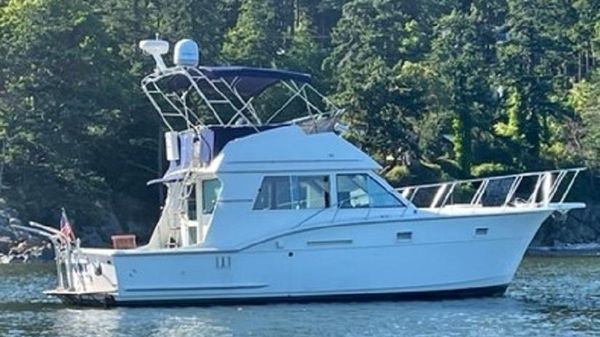 Hatteras 37 Convertible