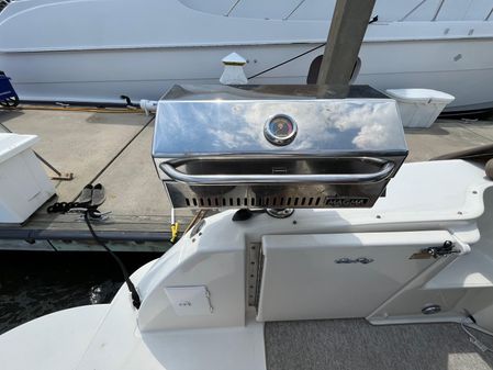 Sea Ray Express Cruiser 410 image