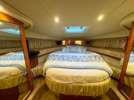 Sea Ray Express Cruiser 410 image