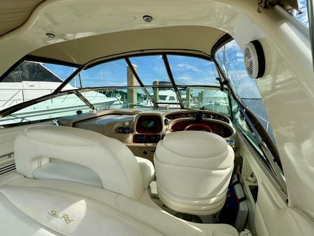 Sea Ray Express Cruiser 410 image