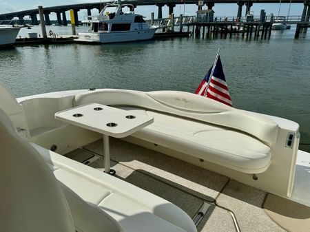 Sea Ray Express Cruiser 410 image