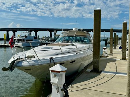 Sea Ray Express Cruiser 410 image