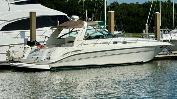 Sea Ray Express Cruiser 410