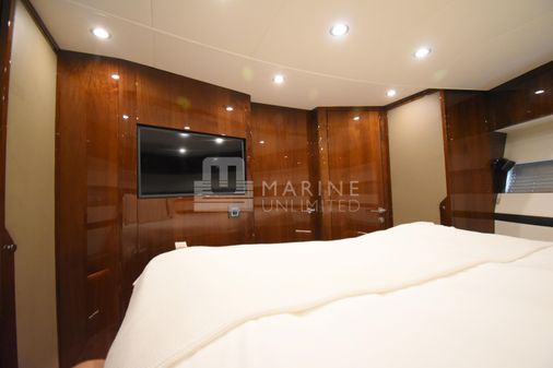 Fairline SQUADRON-68 image