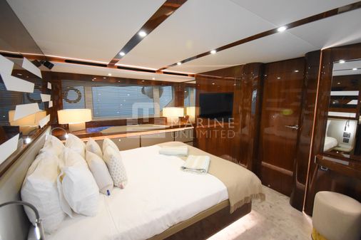 Fairline SQUADRON-68 image