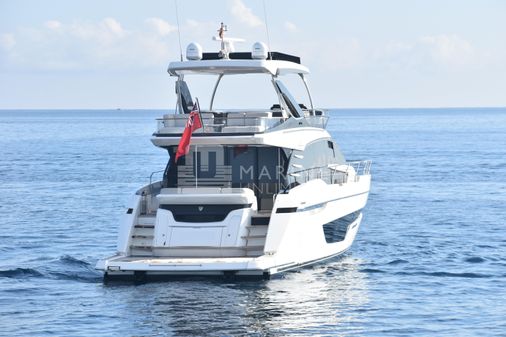 Fairline SQUADRON-68 image