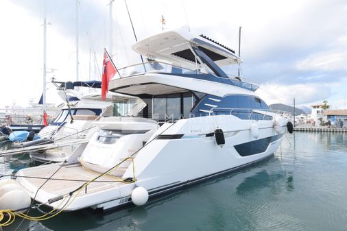 Fairline SQUADRON-68 image