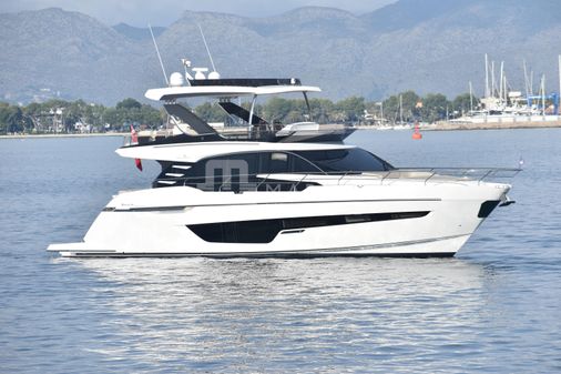 Fairline SQUADRON-68 image