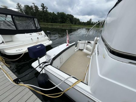 Carver 404 Cockpit Motor Yacht image