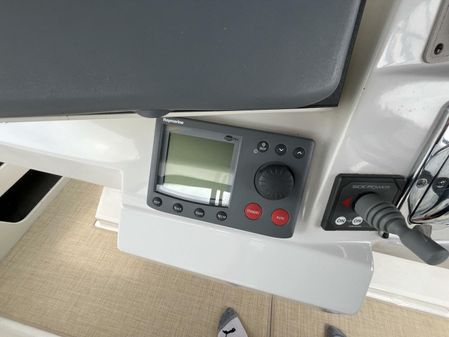 Carver 404 Cockpit Motor Yacht image