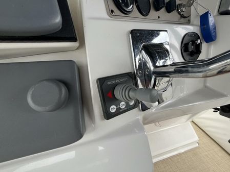 Carver 404 Cockpit Motor Yacht image