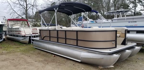 2019 Bentley Pontoons 223 Navigator Oakwood Georgia T