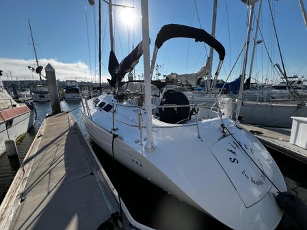 Beneteau FIRST-42S7 image