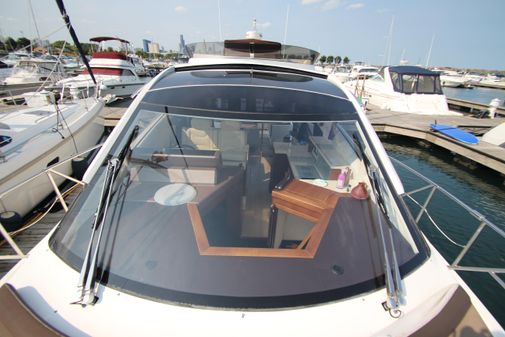 Galeon 430 Skydeck image
