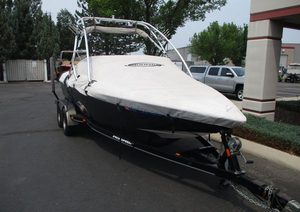 Moomba OUTBACK-LSV image