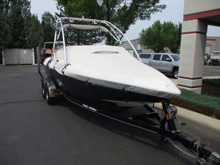 Moomba OUTBACK-LSV image