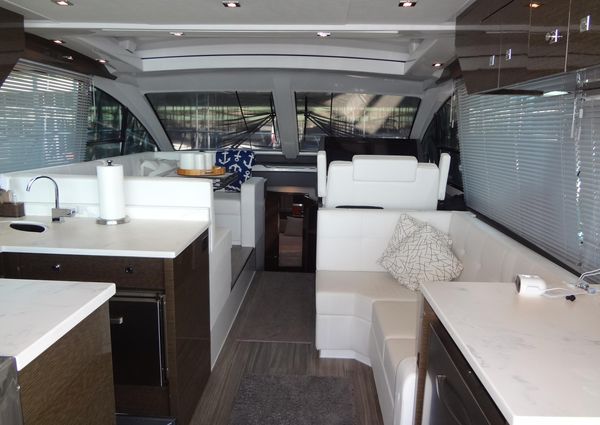 Cruisers Yachts 50 Cantius image