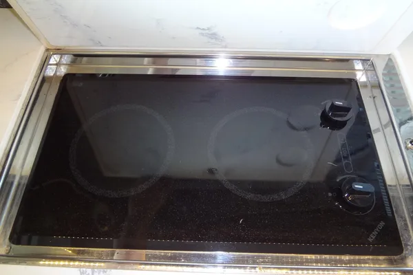 Cruisers Yachts 50 Cantius image