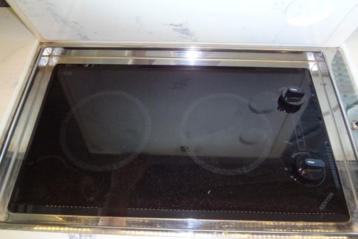 Cruisers Yachts 50 Cantius image