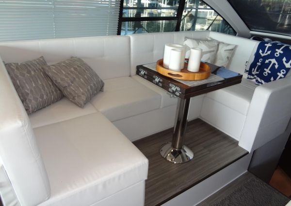 Cruisers Yachts 50 Cantius image