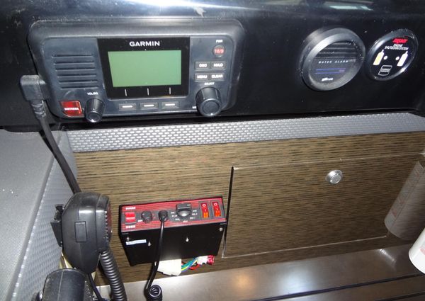 Cruisers Yachts 50 Cantius image