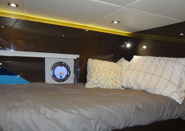 Cruisers Yachts 50 Cantius image