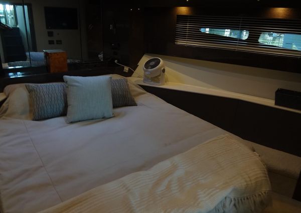 Cruisers Yachts 50 Cantius image
