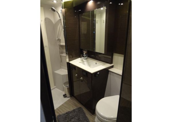 Cruisers Yachts 50 Cantius image