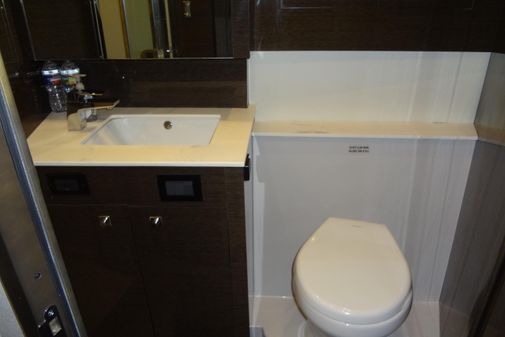 Cruisers Yachts 50 Cantius image