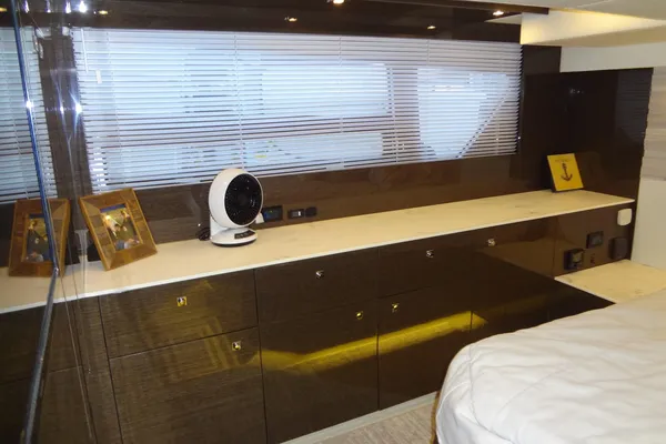 Cruisers Yachts 50 Cantius image