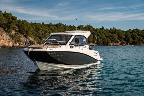 Quicksilver ACTIV-705-WEEKEND-CRUISER-BOAT image