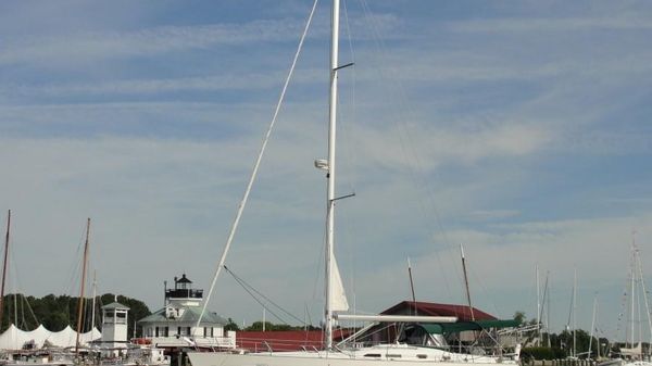 Beneteau 423 shoal draft furl main