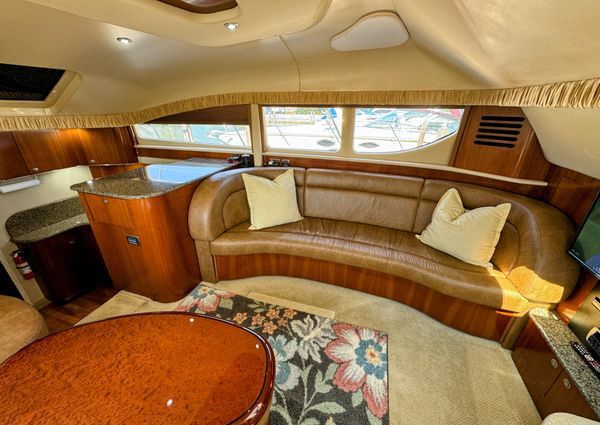 Sea Ray 390 Motor Yacht image