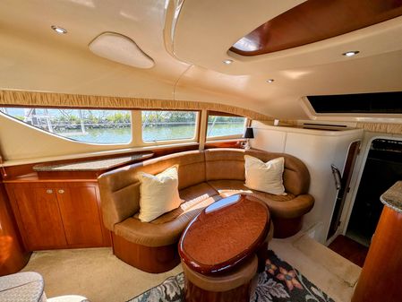 Sea Ray 390 Motor Yacht image