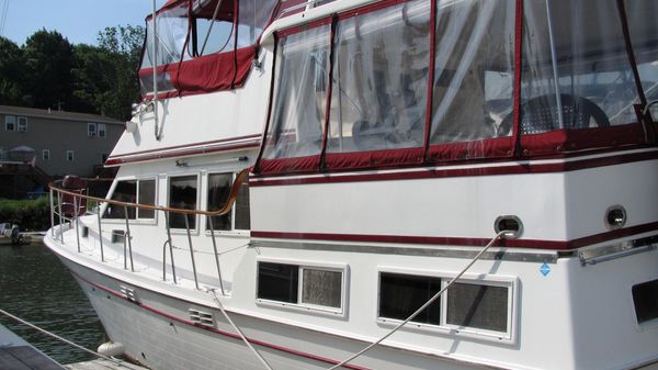 Marine Trader Motor Yacht