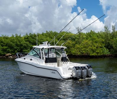 Boston Whaler 345 Conquest image