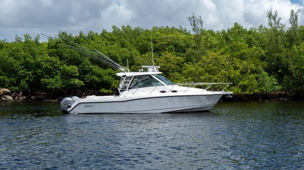 Boston Whaler 345 Conquest 