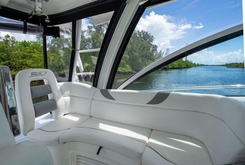 Boston Whaler 345 Conquest image