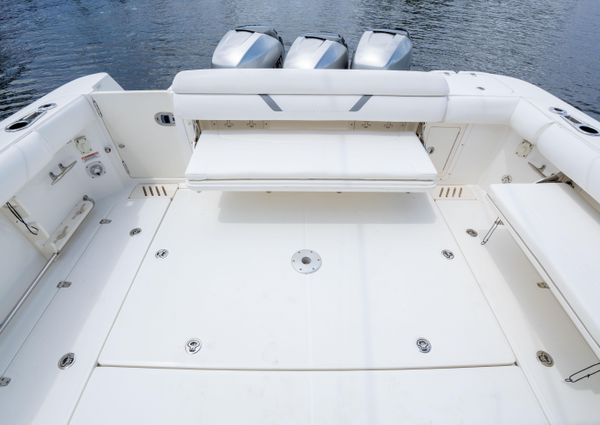 Boston Whaler 345 Conquest image