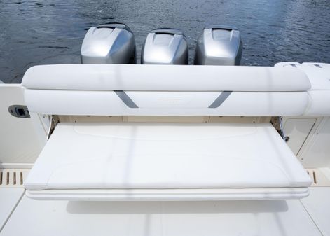 Boston Whaler 345 Conquest image