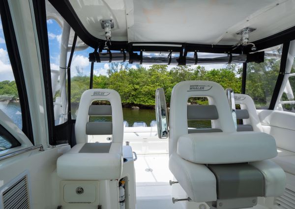 Boston Whaler 345 Conquest image