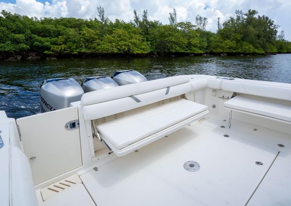 Boston Whaler 345 Conquest image