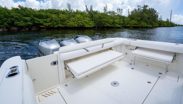 Boston Whaler 345 Conquest image