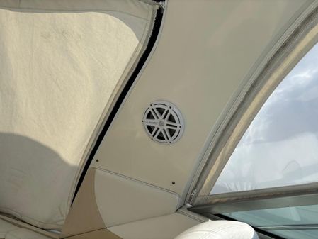 Sea Ray 350 Sundancer image