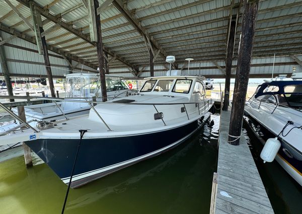 Mainship Pilot 34 image