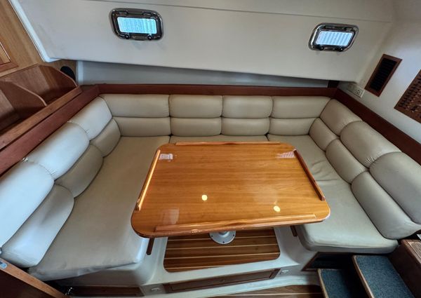 Mainship Pilot 34 image